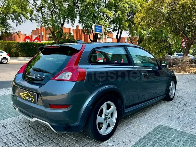 Usado Volvo C30 Momentum 109 CV (80 kW) 2010 Gris / plata Utilitario