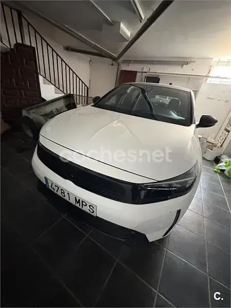 Usado Opel Corsa 100 CV (73 kW) 2024 Blanco Utilitario