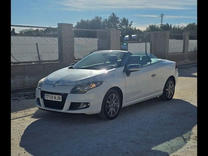 Usado Renault Mégane Cabriolet Dynamique 110 CV (80 kW) 2012 Blanco Descapotable