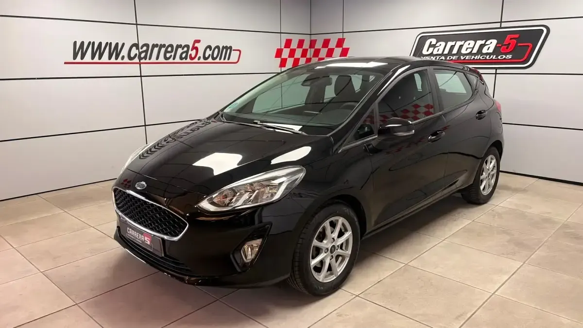 Usado Ford Fiesta Trend+ 85 CV (62 kW) 2018 Negro Utilitario