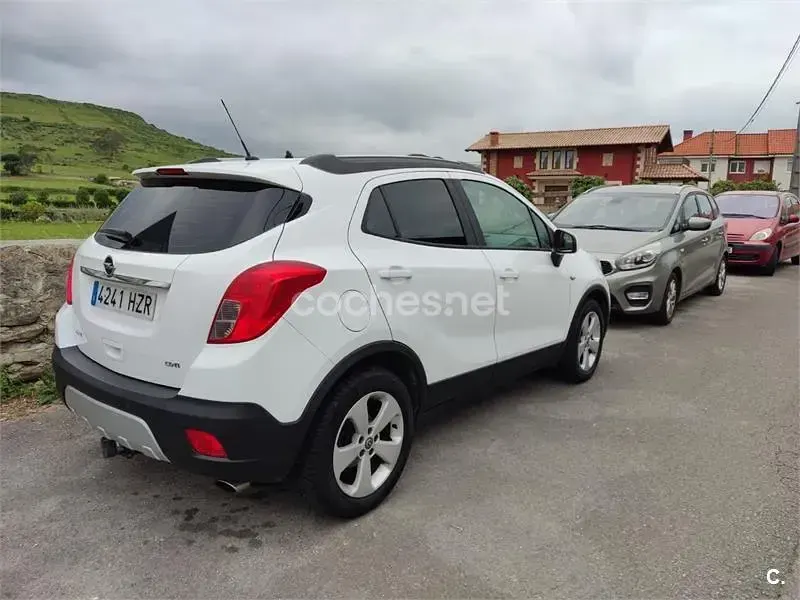 Usado Opel Mokka Selective 130 CV (95 kW) 2014 Blanco SUV