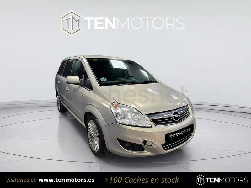 Usado Opel Zafira Family 110 CV (80 kW) 2011 Gris / plata Monovolumen