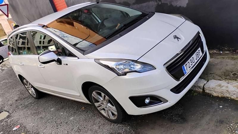 Blanco Usado 2014 Peugeot 5008 Allure Monovolumen | 7490 € (Precio justo) - Imagen 1/4