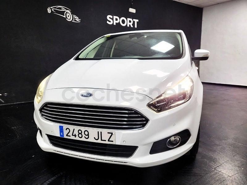 Usado Ford S-MAX Titanium 180 CV (132 kW) 2016 Blanco Monovolumen