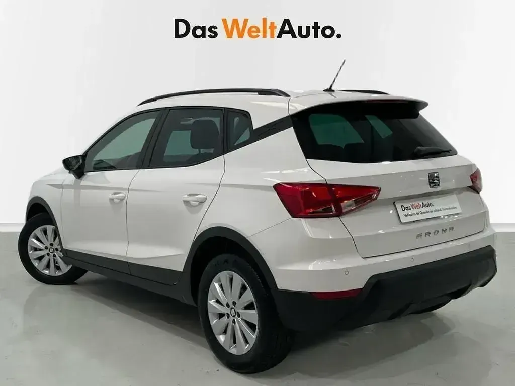 Usado Seat Arona Ecomotive 116 CV (85 kW) 2019 Blanco SUV