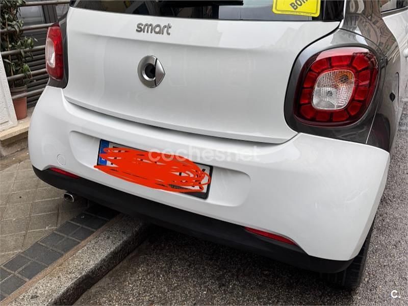 Usado Smart ForFour 90 CV (66 kW) 2019 Gris / plata Utilitario