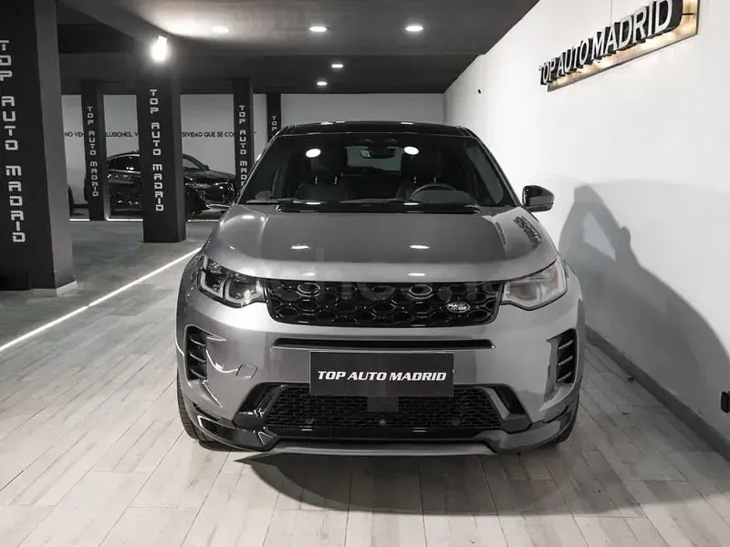 Usado Land Rover Discovery Sport SE Dynamic 163 CV (119 kW) 2023 Gris / plata SUV