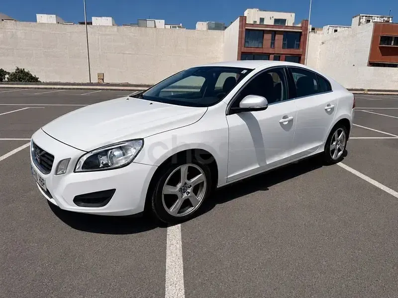 Usado Volvo S60 Summum 115 CV (84 kW) 2011 Blanco Berlina