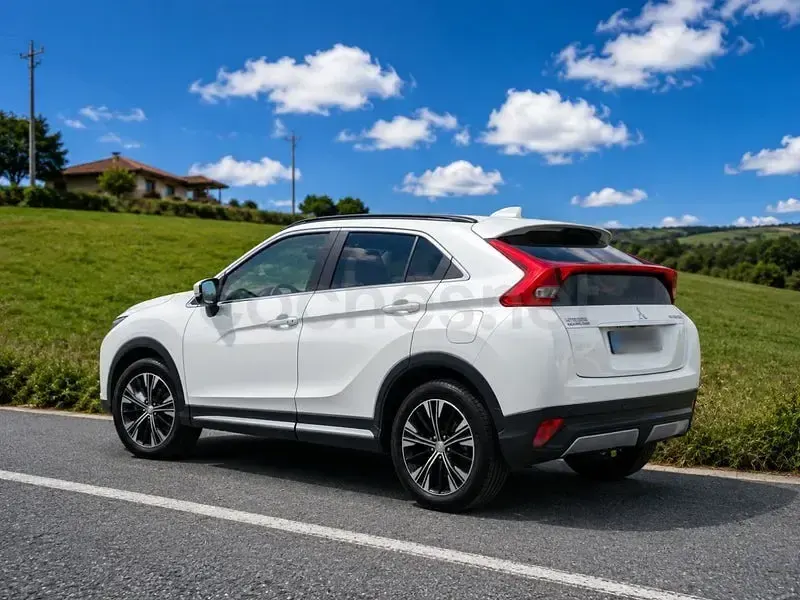 Usado Mitsubishi Eclipse Cross 163 CV (119 kW) 2019 Blanco SUV