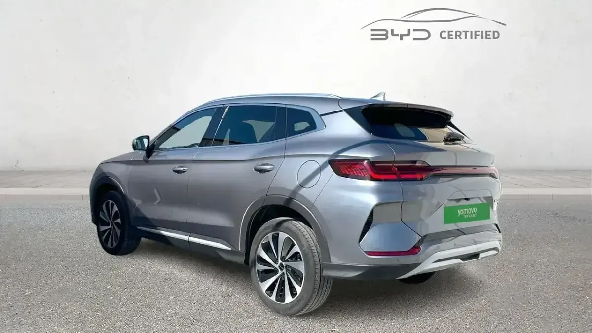 Usado BYD Seal U Boost 218 CV (160 kW) 2025 Gris SUV