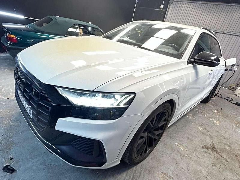 Negro Usado 2021 Audi Q8 Competition SUV | 60.995 € (Precio justo) - Imagen 1/4