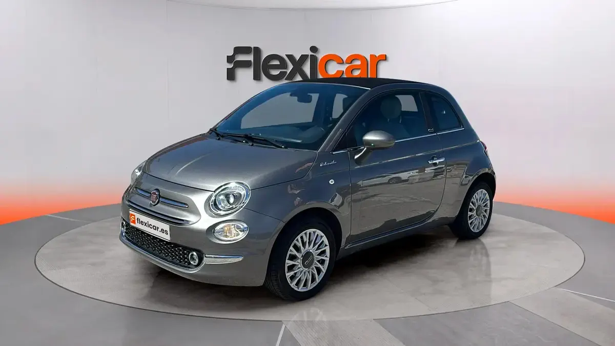Usado Fiat 500 Dolcevita 70 CV (51 kW) 2023 Gris Descapotable