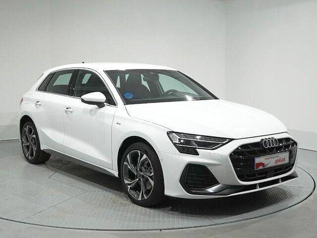 Blanco Usado 2025 Audi A3 e-tron S-Line Utilitario | 39.900 € (Precio justo) - Imagen 1/4