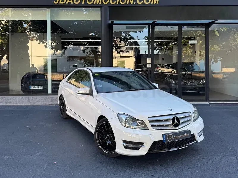 Usado Mercedes C180 Avantgarde 120 CV (88 kW) 2012 Blanco Berlina