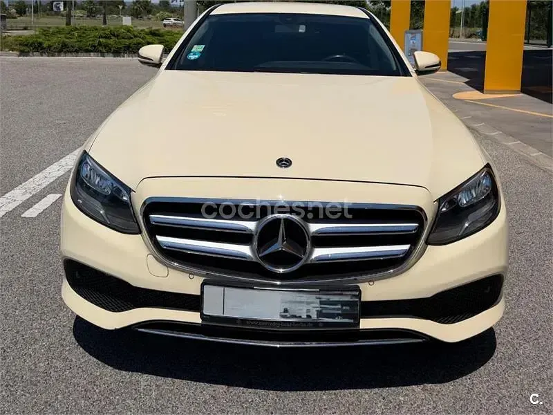 Usado Mercedes E200 150 CV (110 kW) 2018 Blanco Berlina