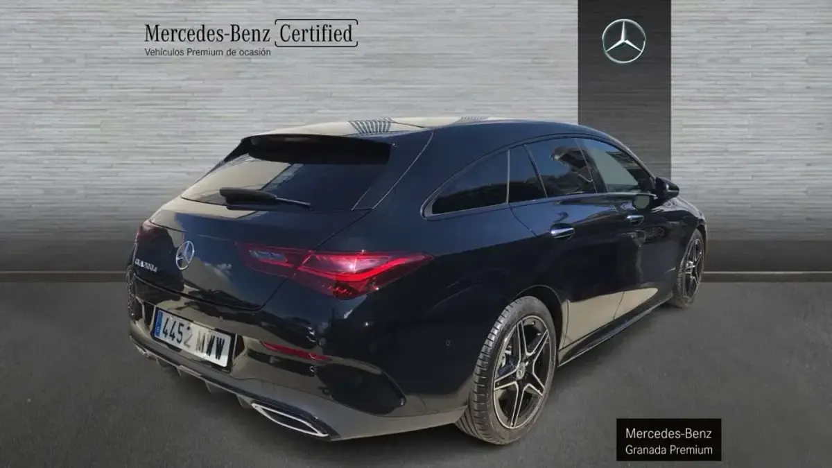 Usado Mercedes CLA200 150 CV (110 kW) 2024 Negro Coupe