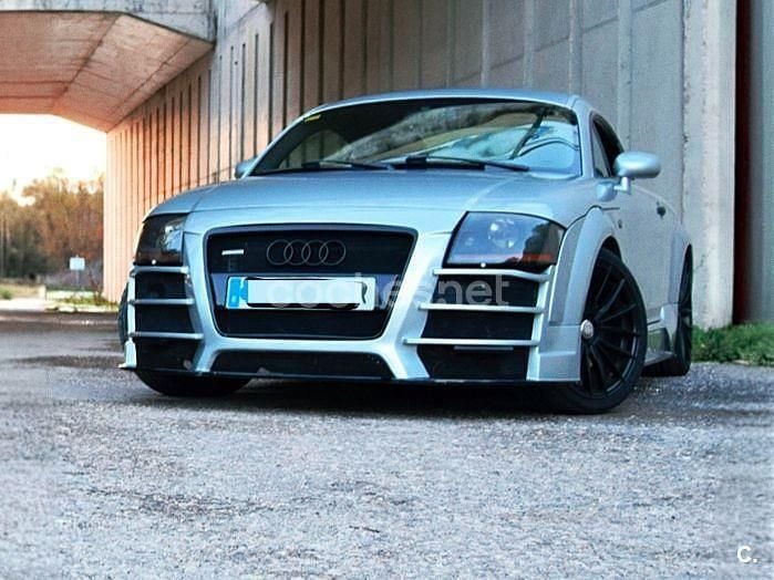 Usado Audi TT Performance 180 CV (132 kW) 1999 Gris / plata Coupe