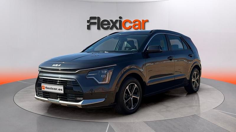 Usado Kia Niro 129 CV (94 kW) 2025 Gris SUV