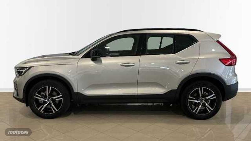 Usado Volvo XC40 Plus 2025 Plateado SUV