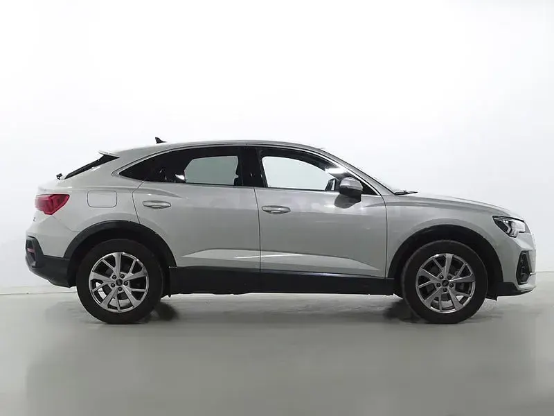 Usado Audi Q3 Sportback Advanced Plus 150 CV (110 kW) 2022 Gris / plata SUV