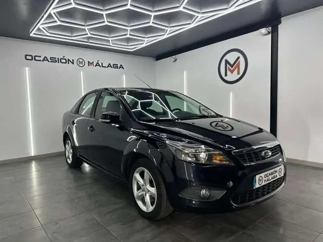 Usado Ford Focus Trend 109 CV (80 kW) 2010 Azul Utilitario