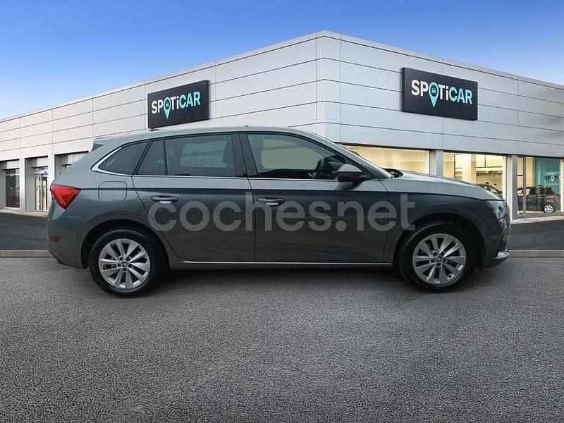Usado Skoda 110 R Ambition 110 CV (80 kW) 2023 Gris / plata Berlina