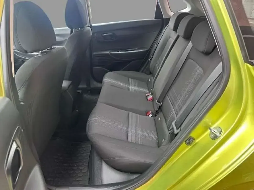 Usado Hyundai i20 101 CV (74 kW) 2025 Verde Utilitario
