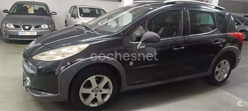 Usado Peugeot 207 Outdoor Outdoor 110 CV (80 kW) 2009 Negro Familiar
