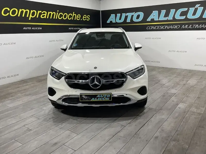 Usado Mercedes GLC220 194 CV (142 kW) 2023 Blanco SUV