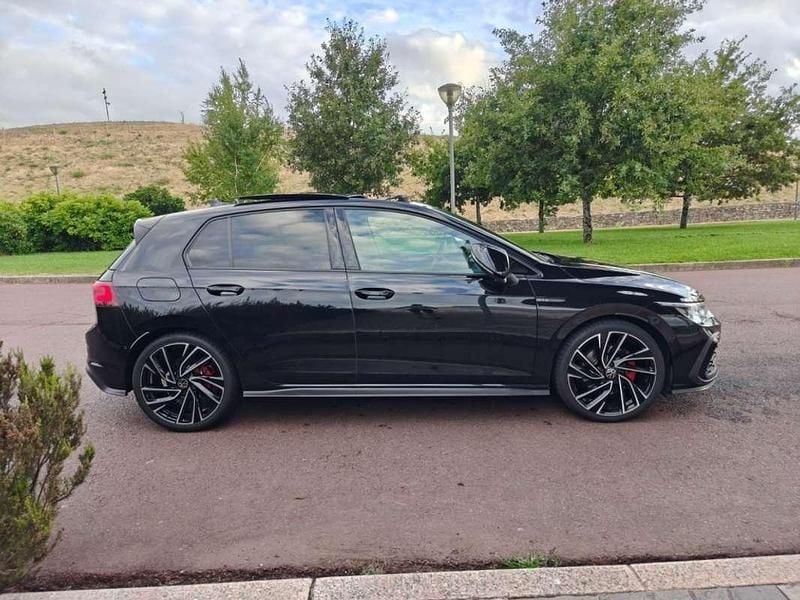 Usado VW Golf VIII GTD 200 CV (147 kW) 2021 Negro Utilitario