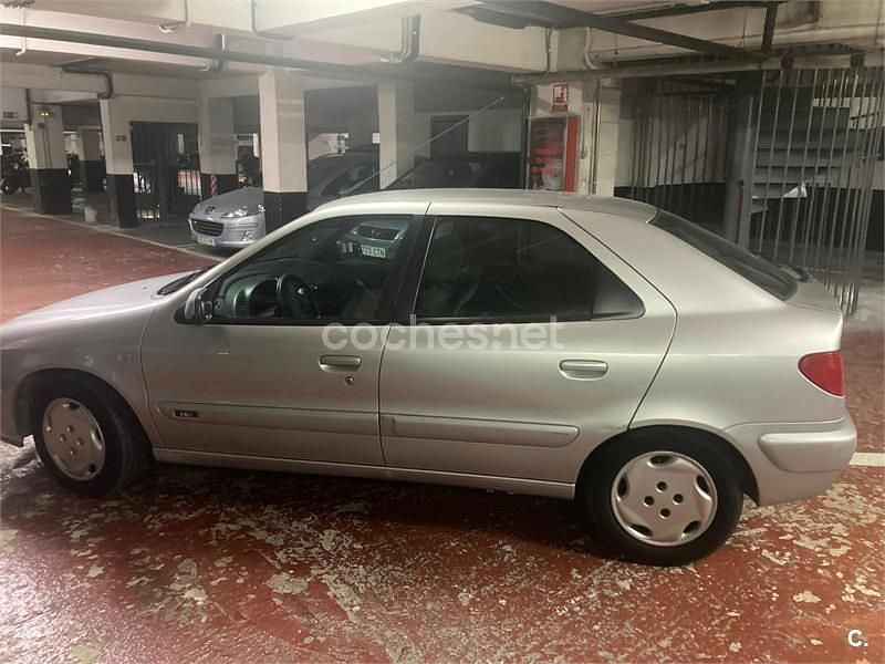 Usado Citroën Xsara Attraction 90 CV (66 kW) 1999 Gris / plata Berlina