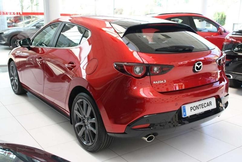 Usado Mazda 3 Center-Line 140 CV (102 kW) 2025 Rojo Utilitario
