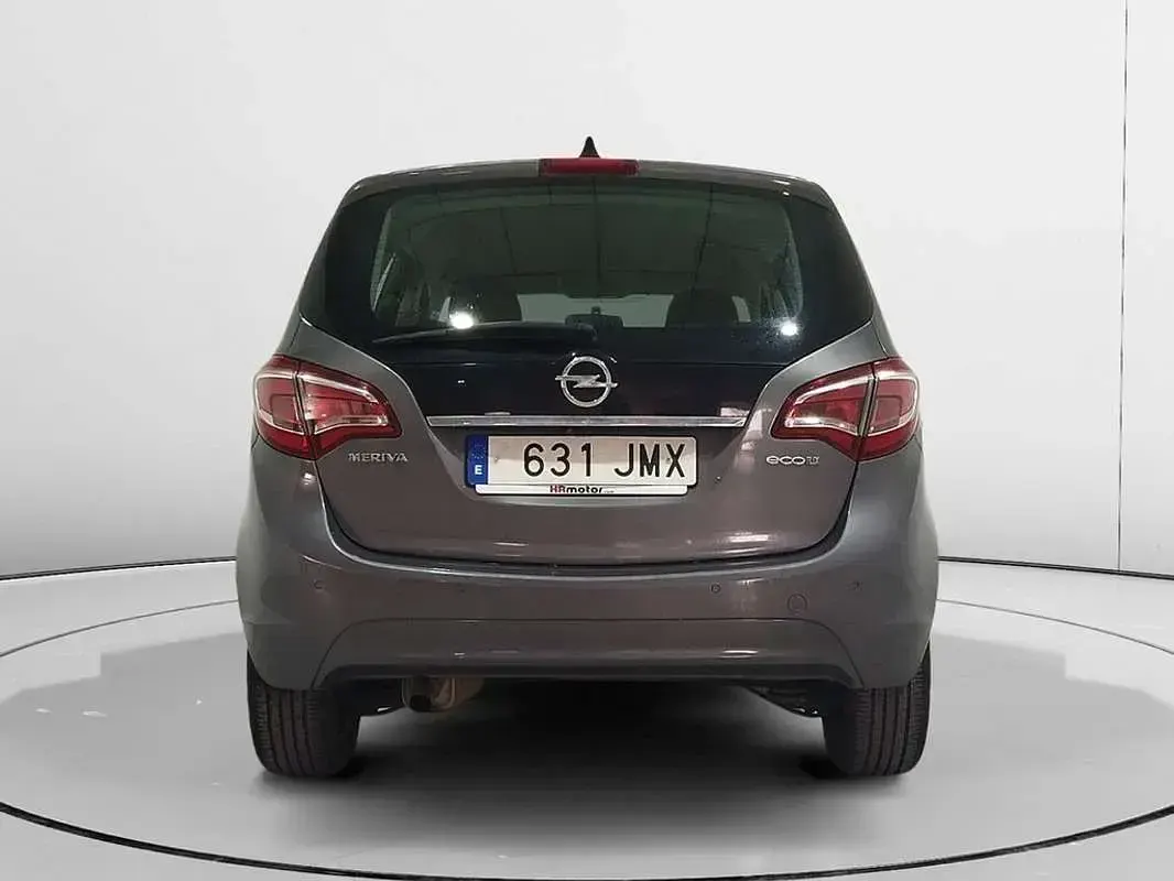 Usado Opel Meriva Selective 110 CV (80 kW) 2016 Gris Monovolumen