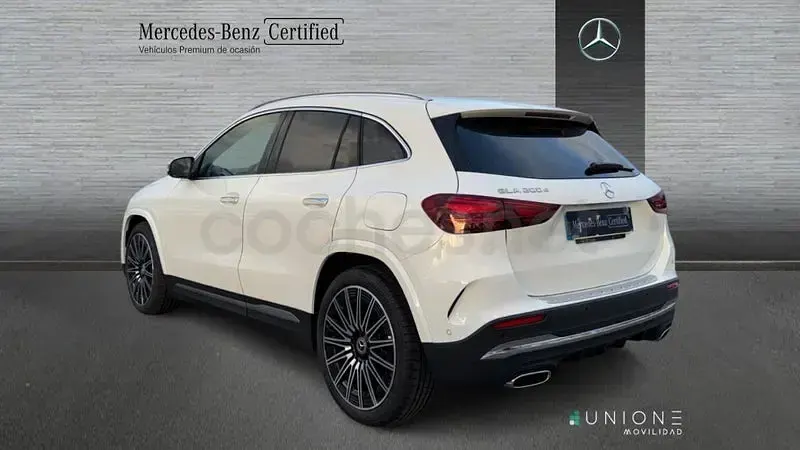 Usado Mercedes GLA200 150 CV (110 kW) 2026 Blanco SUV
