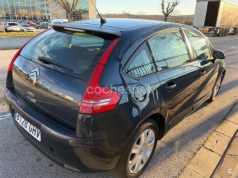 Usado Citroën C4 120 CV (88 kW) 2008 Azul Berlina