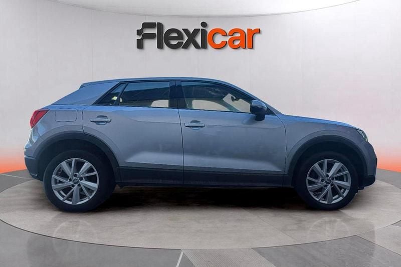 Usado Audi Q2 Advanced Plus 116 CV (85 kW) 2020 Gris SUV