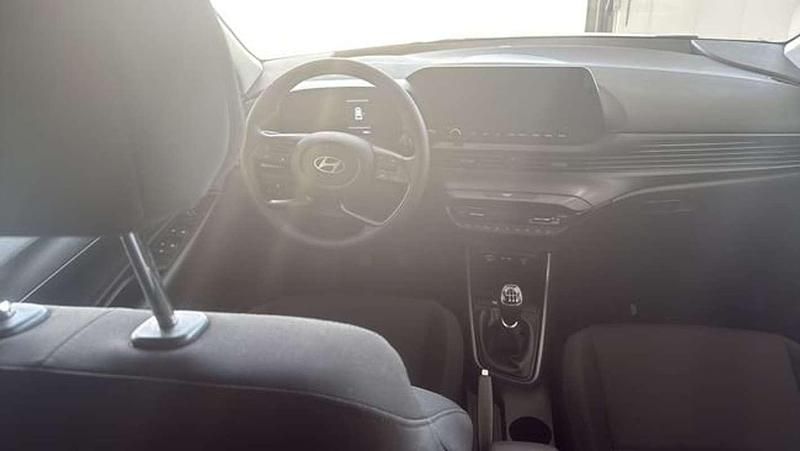 Usado Hyundai Bayon 101 CV (74 kW) 2025 Blanco SUV