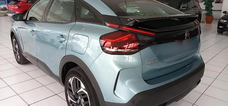 Begagnad Citroën C4 Feel 131 HK (96 kW) 2022 Blå Sedan