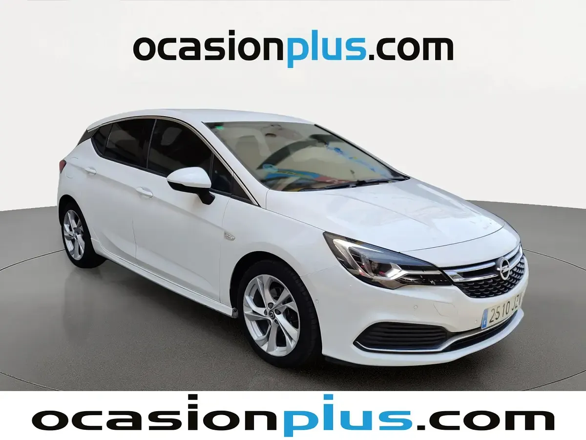 Usado Opel Astra Dynamic 160 CV (117 kW) 2017 Blanco Utilitario