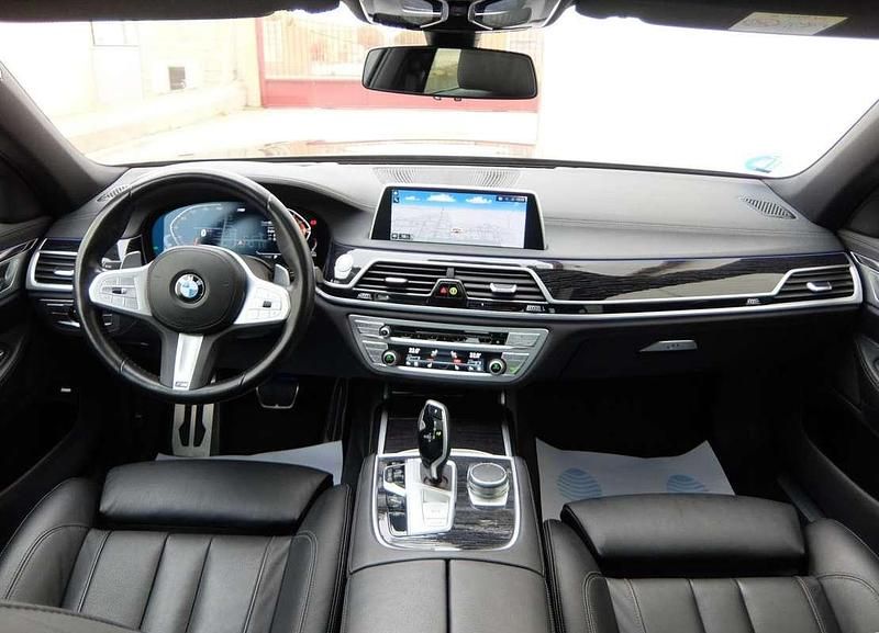 Usado BMW 730 Comfort Edition 286 CV (210 kW) 2022 Negro Berlina