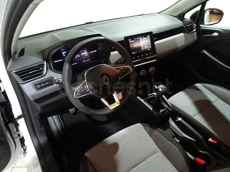 Usado Renault Clio V Evolution 100 CV (73 kW) 2023 Blanco Berlina