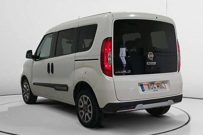 Brugt Fiat Doblò Trekking 120 HK (88 kW) 2022 MPV