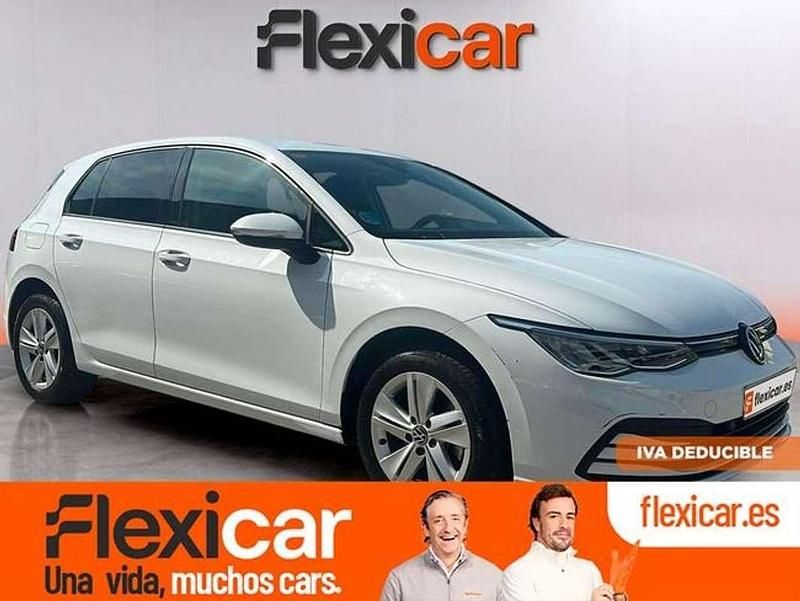 Blanco Usado 2021 VW Golf VIII Life Berlina | 16.990 € (Buen precio) - Imagen 1/4