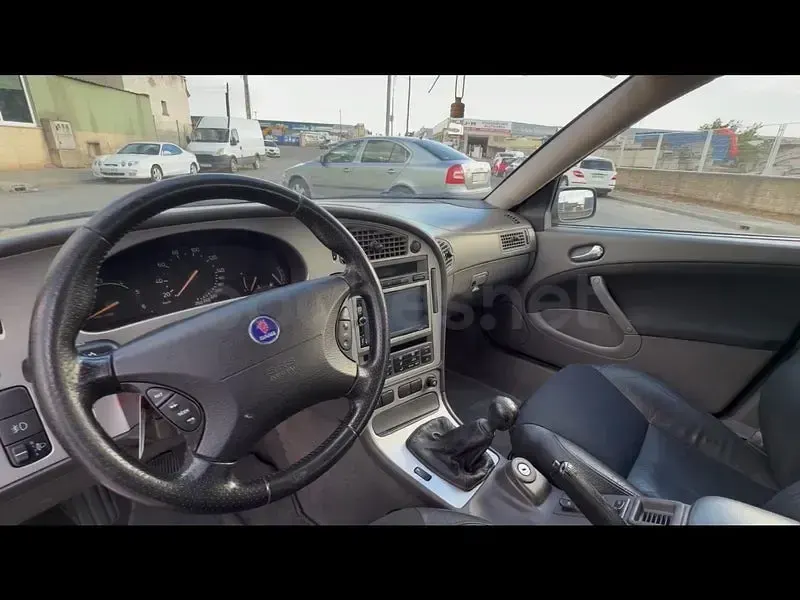 Usado Saab 9-5 Vector 176 CV (129 kW) 2002 Gris / plata Berlina
