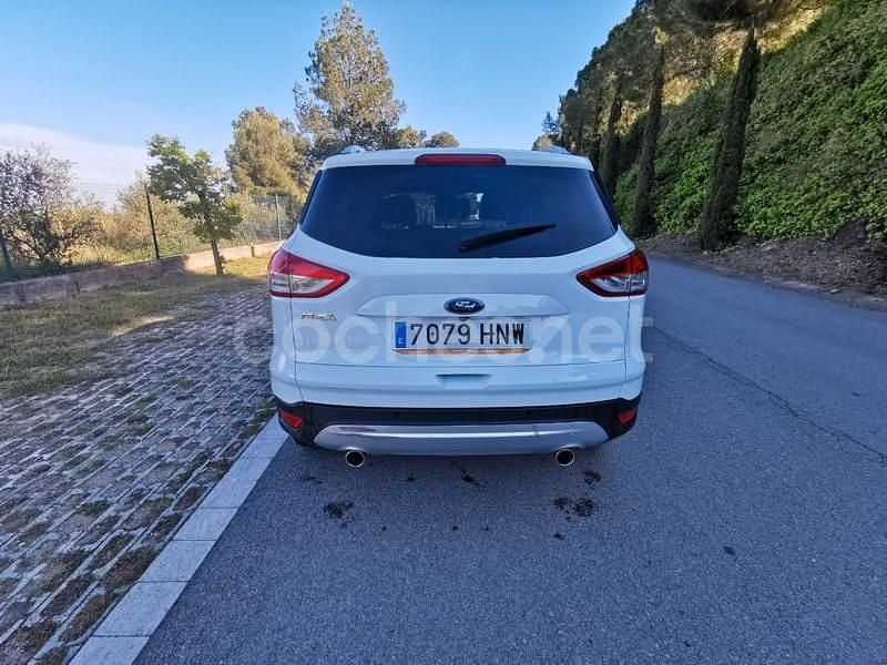 Usado Ford Kuga Titanium 140 CV (102 kW) 2013 Blanco SUV