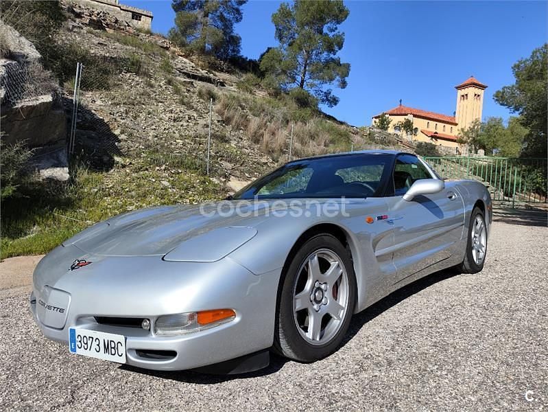 Usado Chevrolet Corvette 344 CV (253 kW) 2000 Gris / plata Coupe