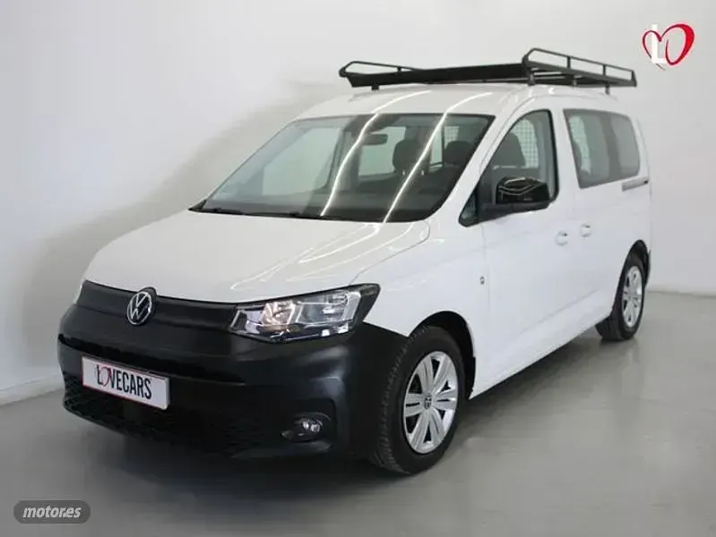 Usado VW Caddy 122 CV (89 kW) 2021 Blanco Monovolumen