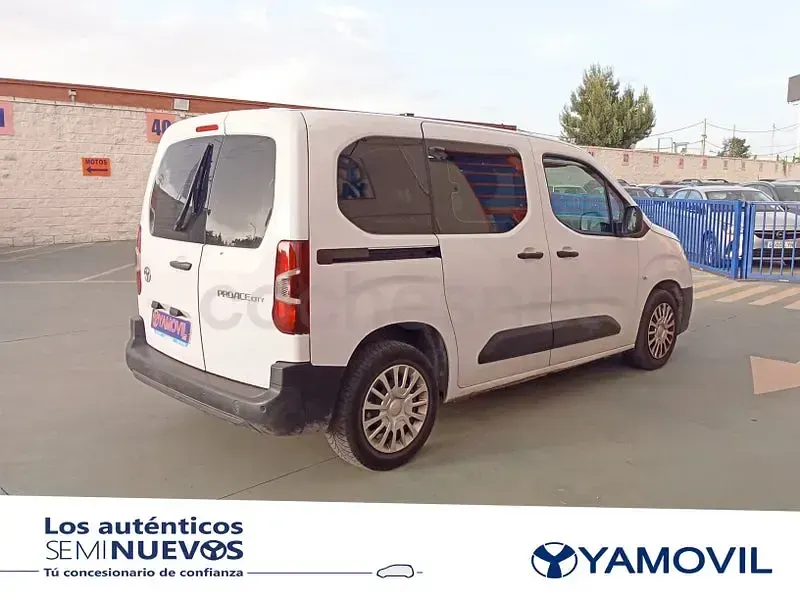 Usado Toyota Proace Verso Active 131 CV (96 kW) 2024 Blanco Familiar