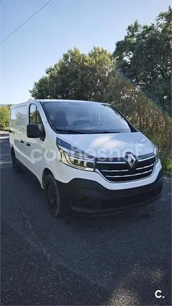 Usado Renault Trafic 120 CV (88 kW) 2020 Blanco Monovolumen