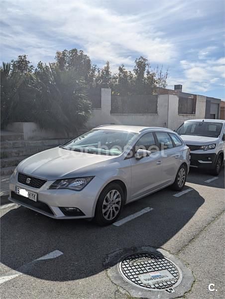 Usado Seat Leon ST Style 150 CV (110 kW) 2014 Gris / plata Familiar